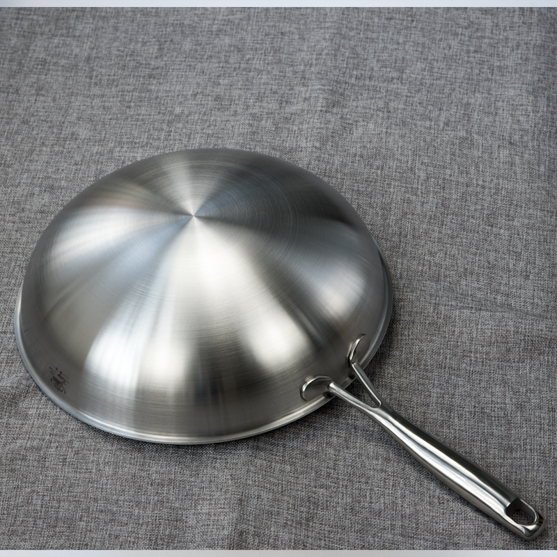 Pure titanium round bottom wok Pure titanium round bottom wok
