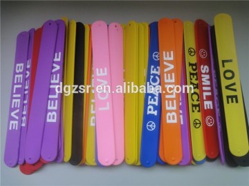 Promotional silicone slap bracelet with customized logo
