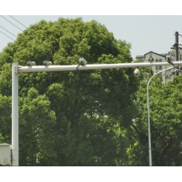 Cánh tay dài 6 mét x 4.5 mét CITY TRAFFIC POLE