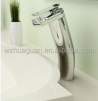 Wholesale Urban Single Handle Waterfall Wash Basin Faucet