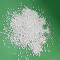 Bouteille d'eau Granules blancs Resin IV0.80