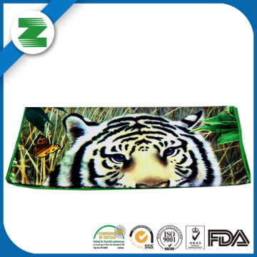 Whoelsale Eco-friendly custom printing cartoon bath towel