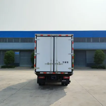 Foton refrigerated truck 6 wheels Diesel refrigerator trucks