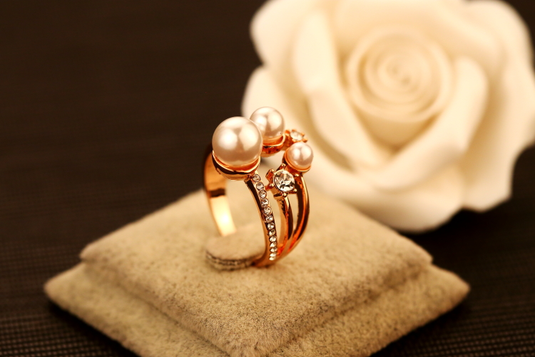 pearl ring