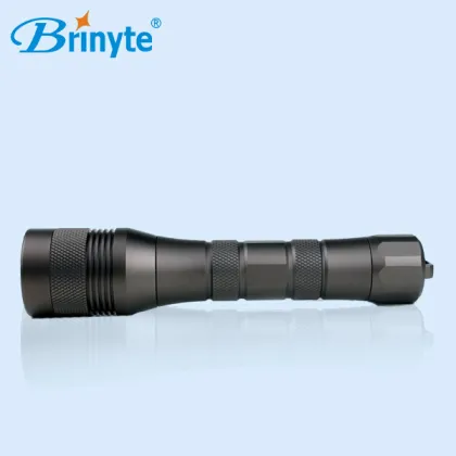 Brinyte portable underwater 200m cree led dive torch