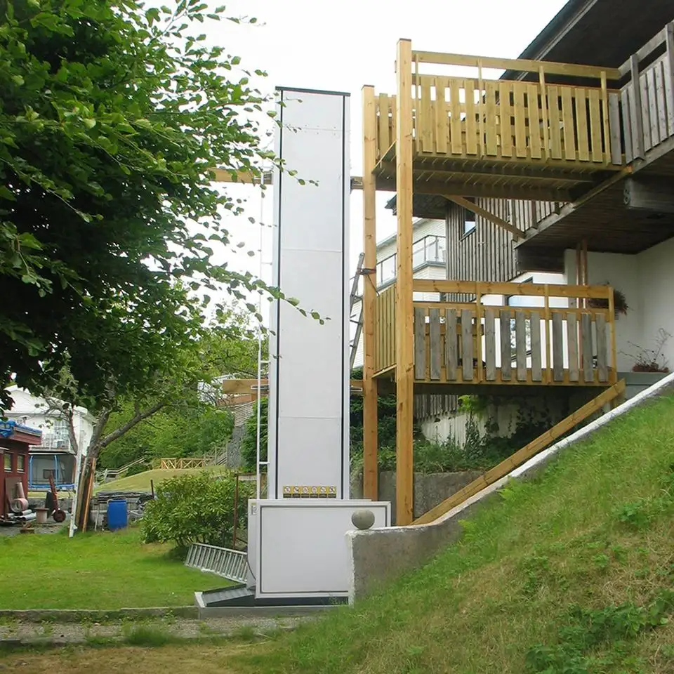 Hydraulic White Motor Vertical Wheelchair Lift