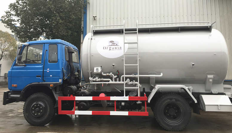 BULK FEED TRUCK