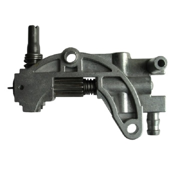 BOOMSU Gasoline Chainsaw Spare Parts: Oil Pumps