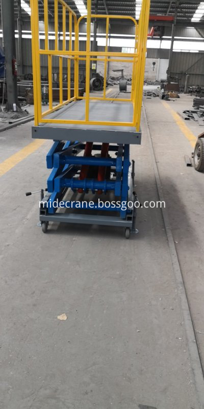 manual scissor lift