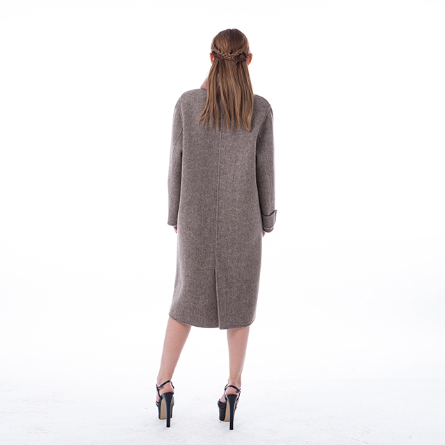 Cashmere winter wear with wool collar