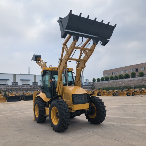 Эффективный экскаватор-погрузчик для земляных работ