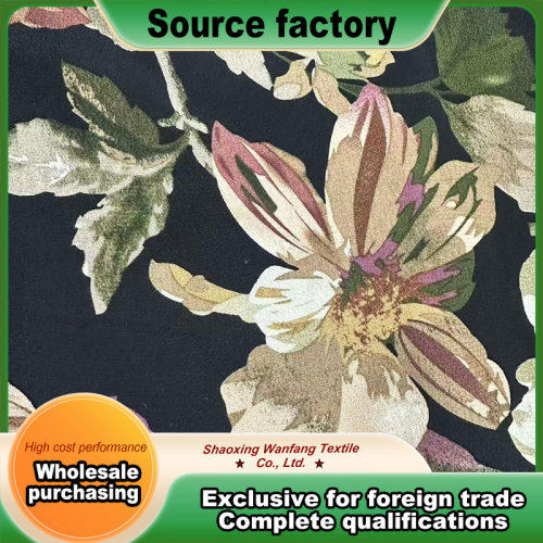 Trendy Siyah Desenli Rayon Krep De Chine Etek