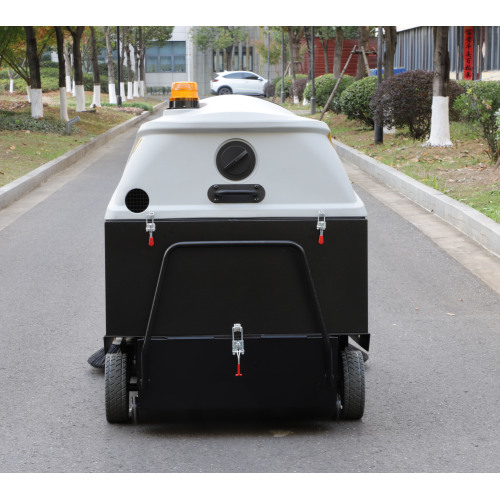 Электрическая поломоечная машина для эффективной уборки