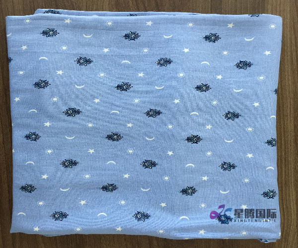 100% Rayon Printed Fabric Little Star Moon Pattern