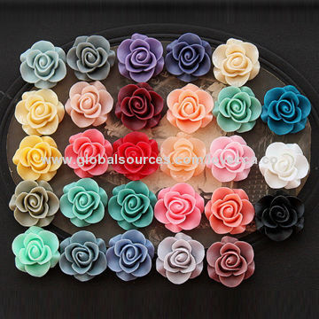 Resin flower cabochons with various colors
