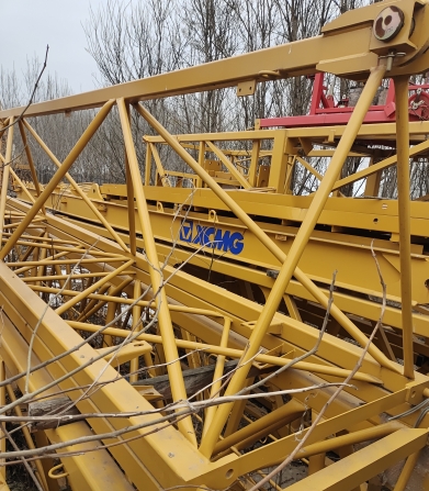 xcmg-used-crane-cabin-safety-glass-view xcmg-used-crane-cabin-safety-glass-view