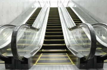 Public Escalator with 35 Degree