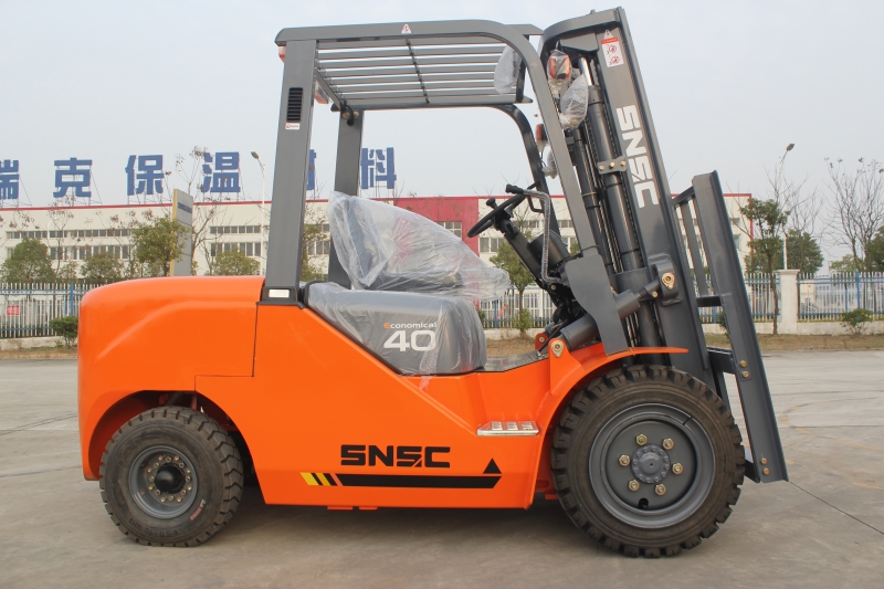 4 Ton Forklift Truck