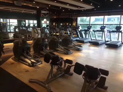 Senior business club fitness equipment package