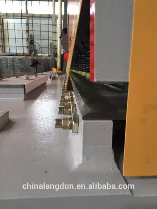 Amada Small Shearing Machine Guillotine Shearing Machine