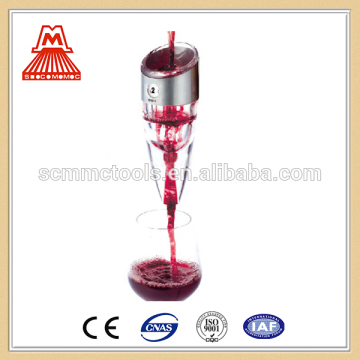 2016 latest hot-selling Magic red wine aerator pourer with stand wine decanter from China manufacturer