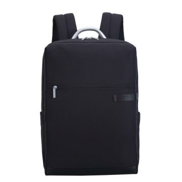 Einfache Business -Laptop -Rucksackanpassung