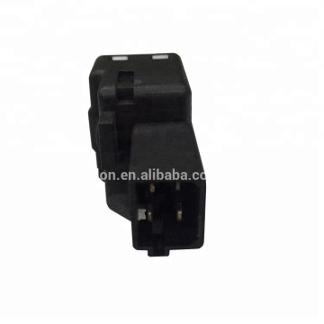 Interruttore della luce freno a sensore automatico OE# 46840510 per Alfa Romeo 156/159, Fiat Ducato, Peugeot Boxer e Ford Ka