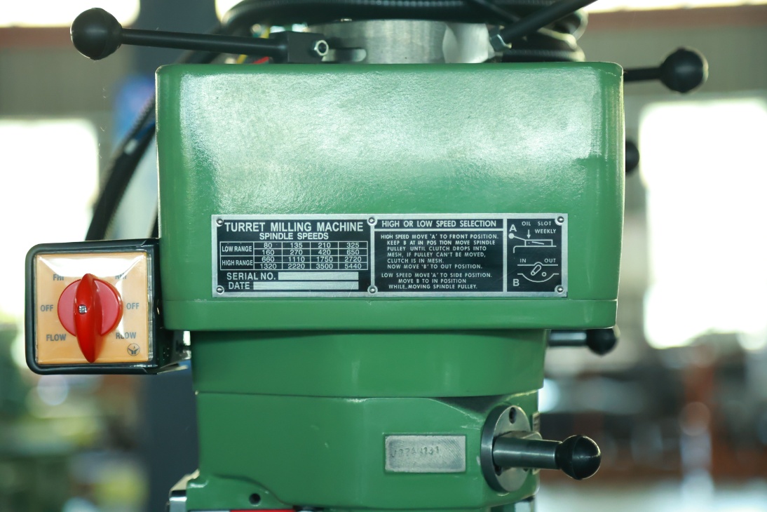 turret milling machine