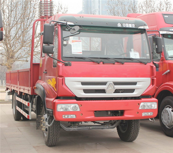 4*2 10t Sinotruk Light Cargo Truck