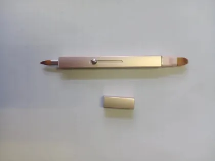 Retractable Lip Brush Makeup Tool