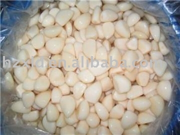 peeled garlic