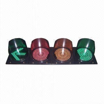 Traffic lights with long lifespan and pure color performances