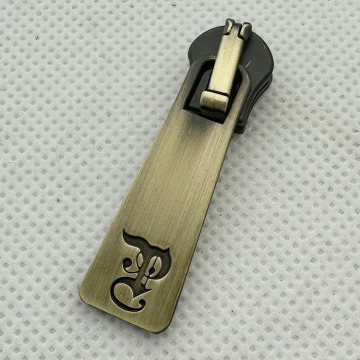 Customized Metal Zipper Pullers: Neostar's Unique Round-Shaped Slider in Zinc Alloy