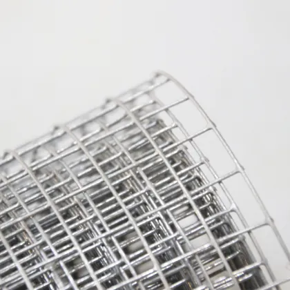 Customized Wire Mesh Fencing - Mesh Expanded Metal Solutions