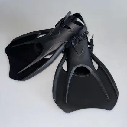 Custom Scuba Dive Fins: Color and Size Options