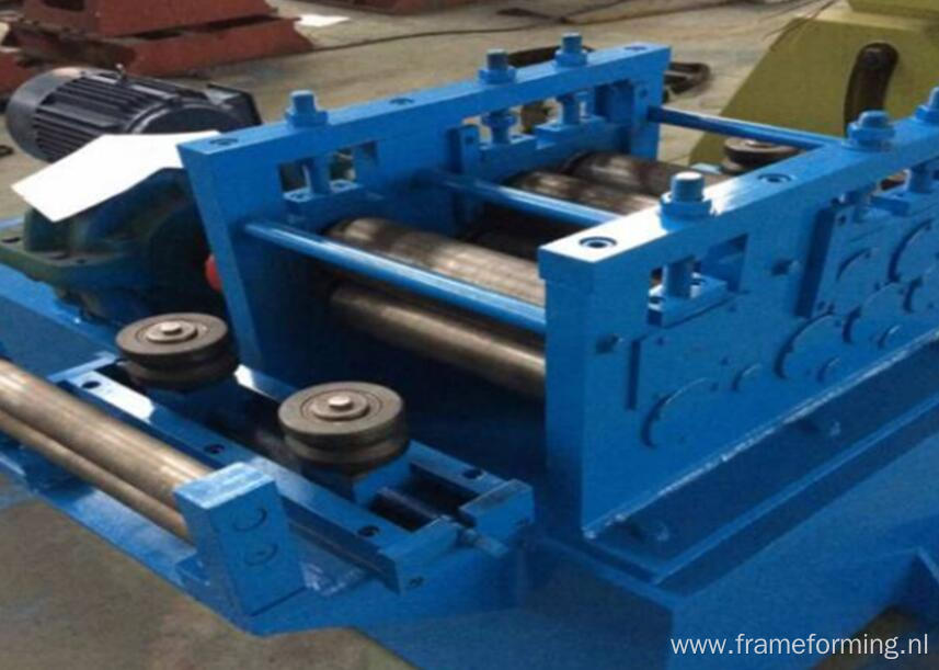 Galvanized layer ringlock scaffolding roll forming machine