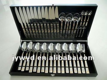 42 pcs stainless steel cutlery set with wood box