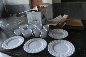 Ensemble à dîner à chargement par conteneur