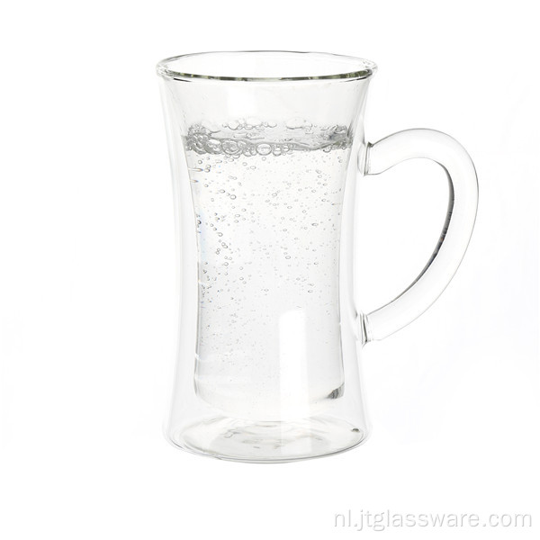 Koffiekopje van borosilicaatglas drinken