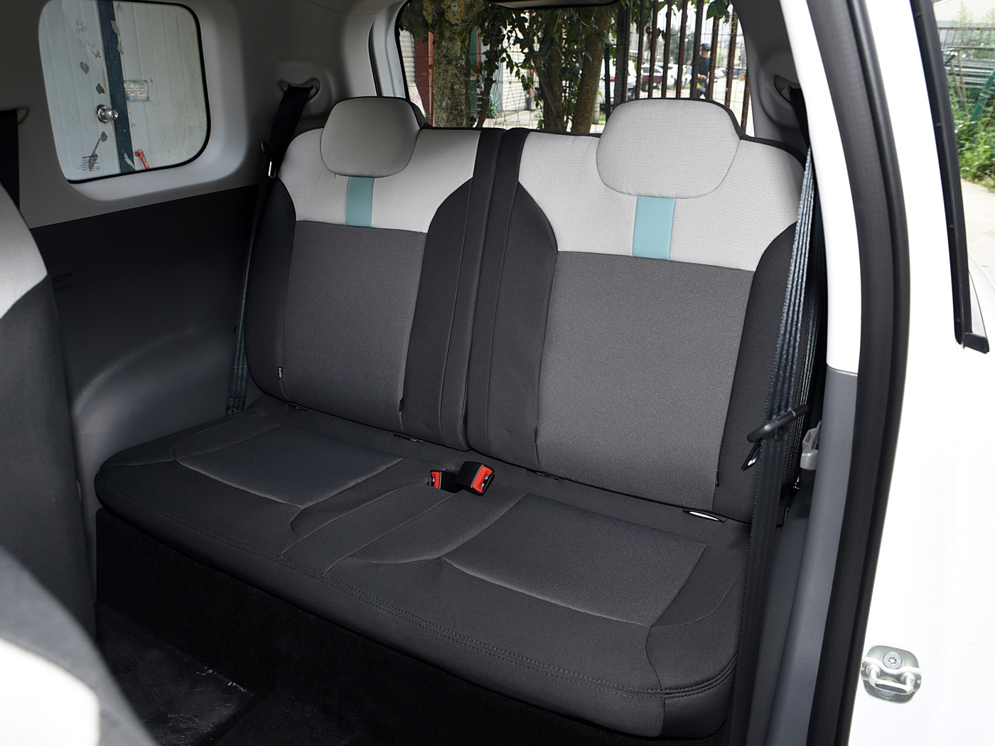 CHANGAN Lumin small ev