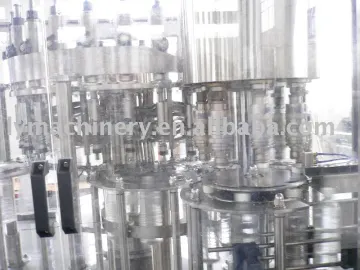 Juice filling machine