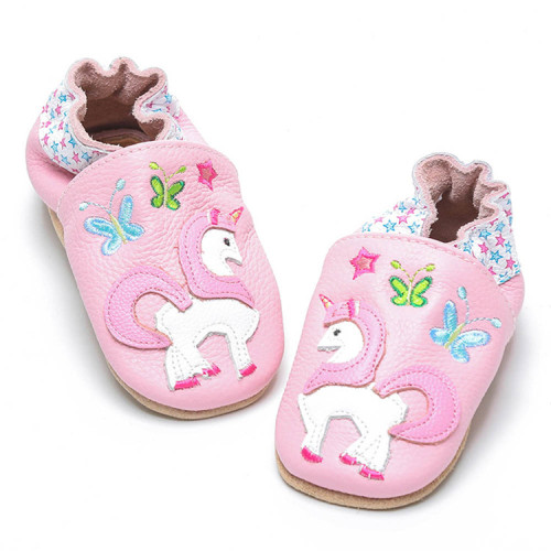 Sepatu kulit lembut bayi unicorn cantik