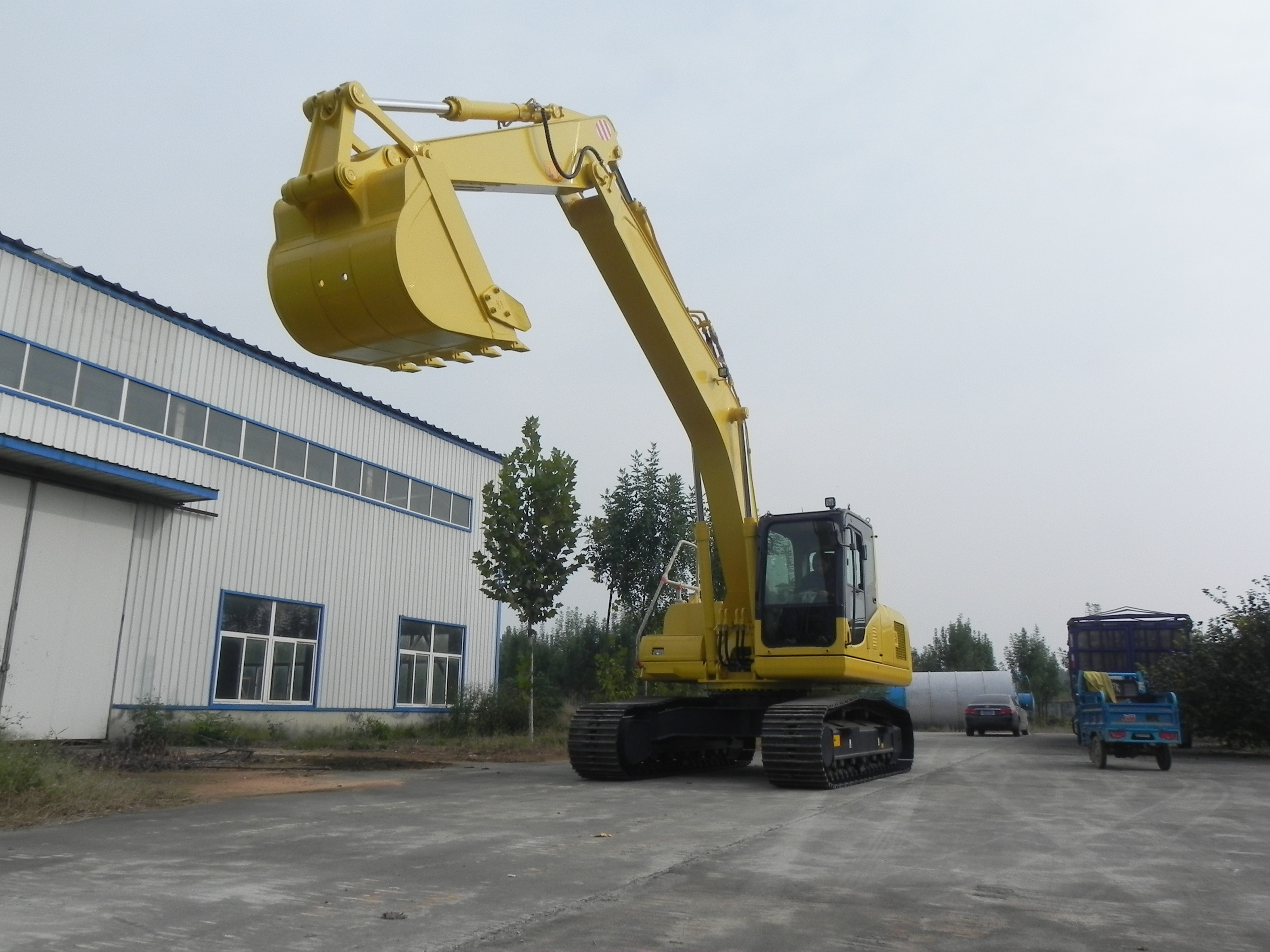 Earthmoving Machinery Excavator