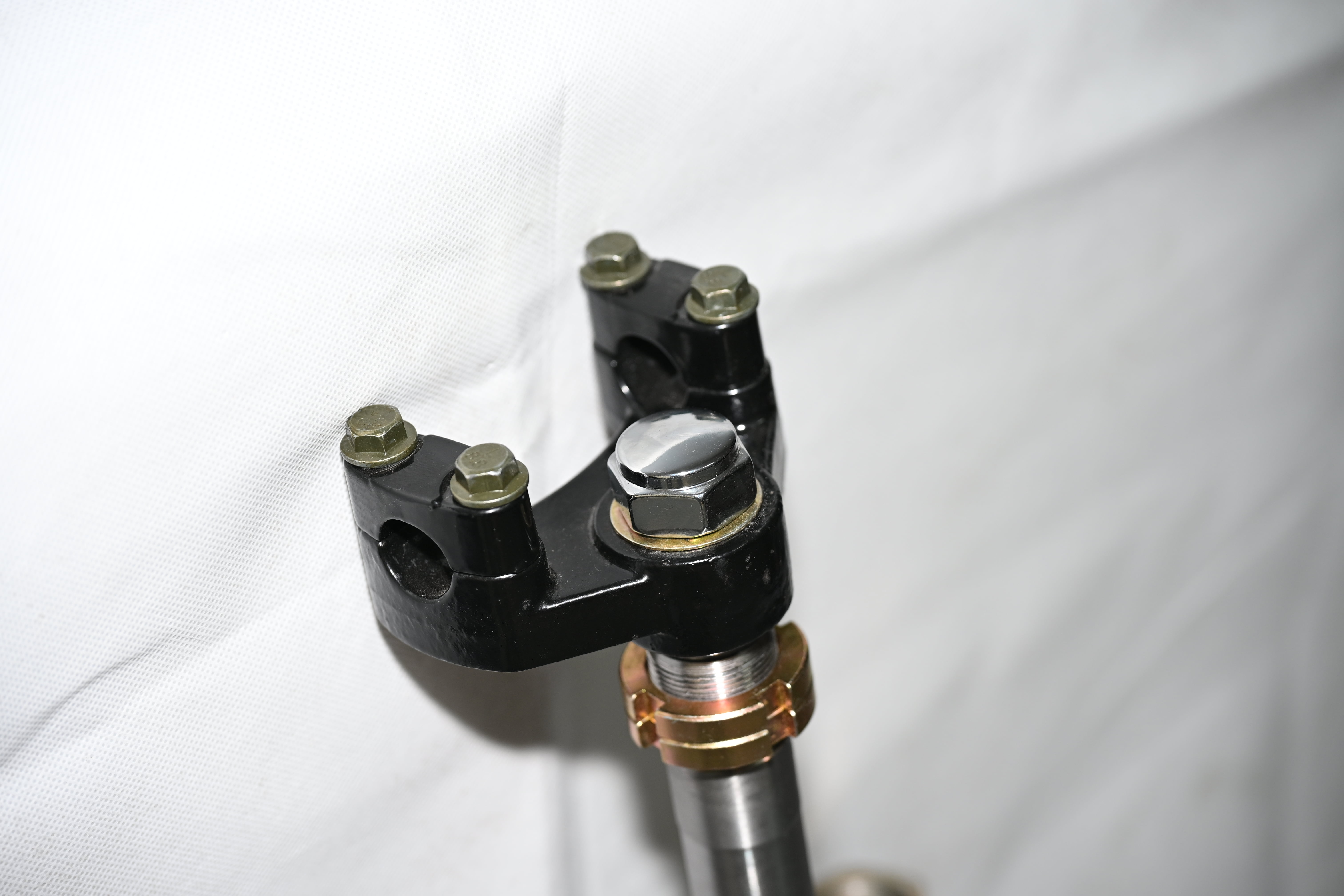 Silver shock absorber