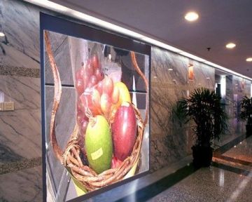 High Brightness P5 Wall Mounted Led Display Advertising , V140/h140