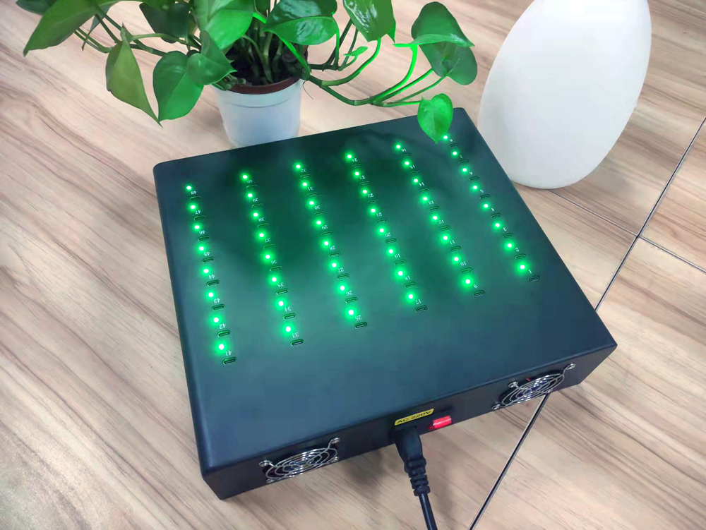 48 Port Pd Charger Charging display, power on green light 