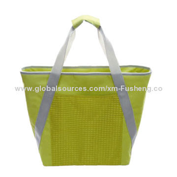 Shoulder cooler bag, made of 600*300D polyester + jacquard