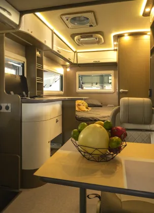 Factory Price Customized RV Motorhomes and Campers for Sale
