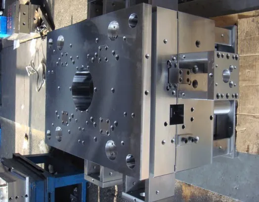 die casting mould base and mould