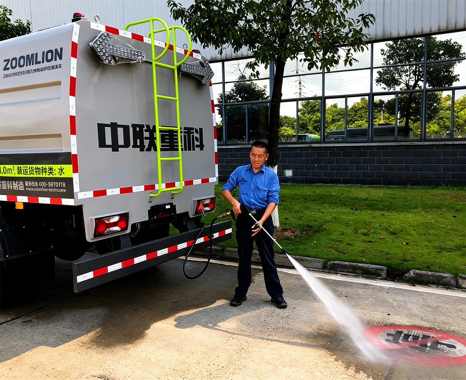 street cleaning water truck